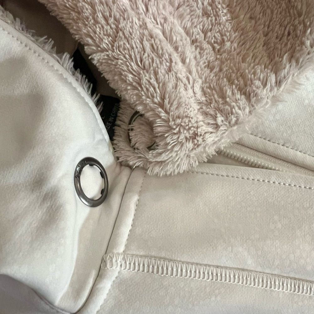 Woolrich Winter White Cream Vest with Fur Collar Collar L - Picture 8 of 12